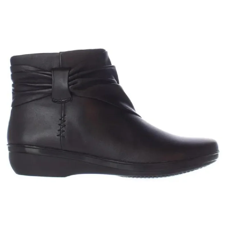 Clarks Everlay Mandy Black Leather Boot (Women's)