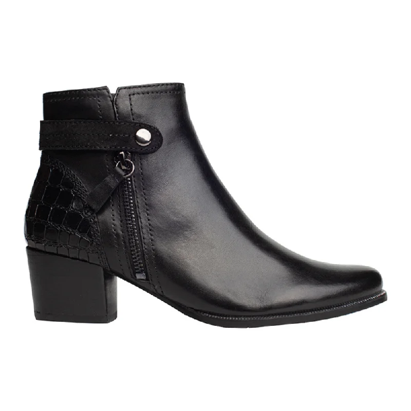 Regarde Le Ciel Isabel 118 Black Delice Leather Bootie (Women's)