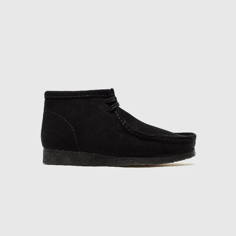 WALLABEE BOOT "BLACK SUEDE"